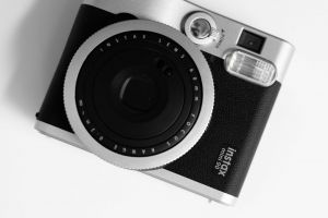 FUJIFILM Instax Mini 90 напрокат